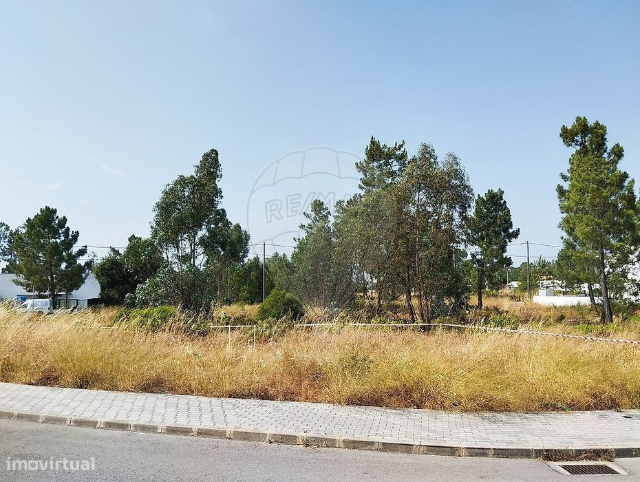 Terreno para venda em Quinta da Marquesa I e II / Palmela