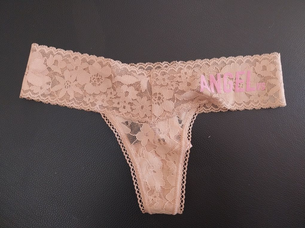 Stringi Victoria's Secret