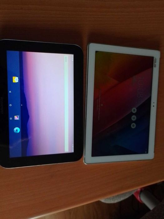 ноутбук-планшет Asus T200TA та два планшета Asus та Lenovo