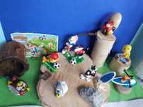 Figurki z jajek kinder niespodzianek ,, Zwariowane melodie "