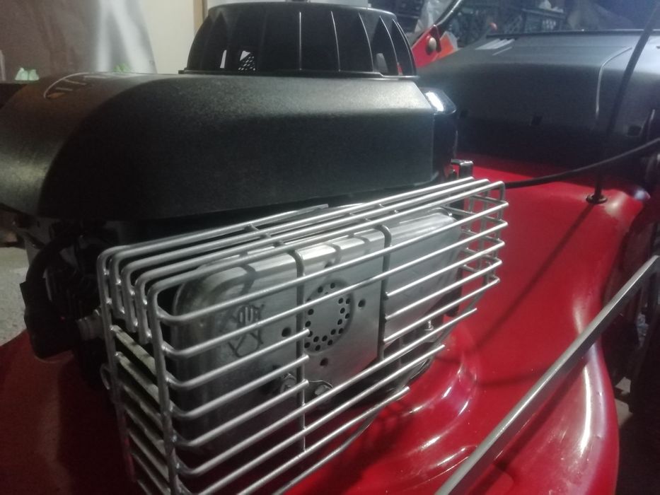 Máquina cortar relva