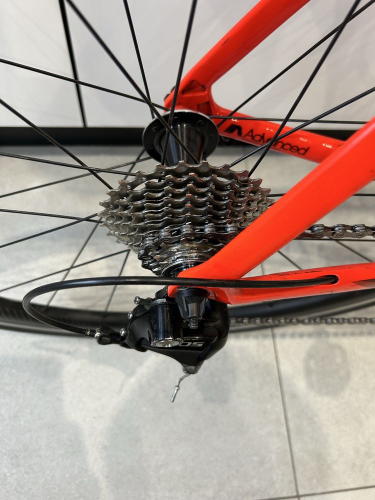 Giant propel advanced M/L aero road
