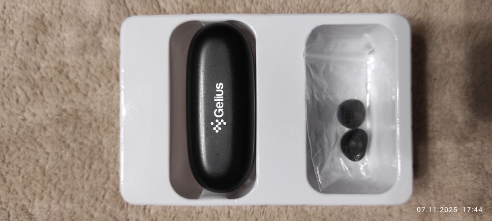 Бездротові навушники