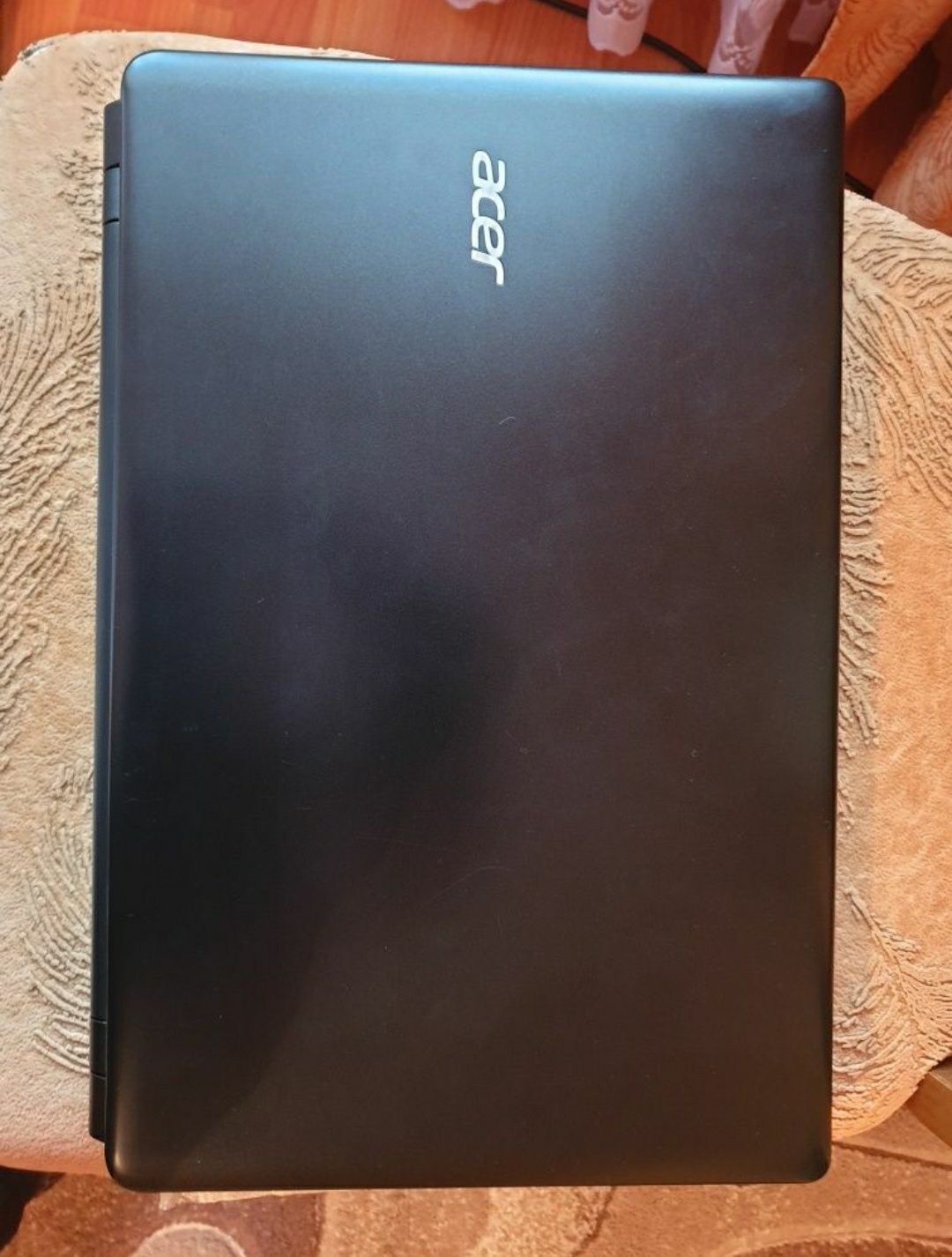 Ноутбук Acer e1-570