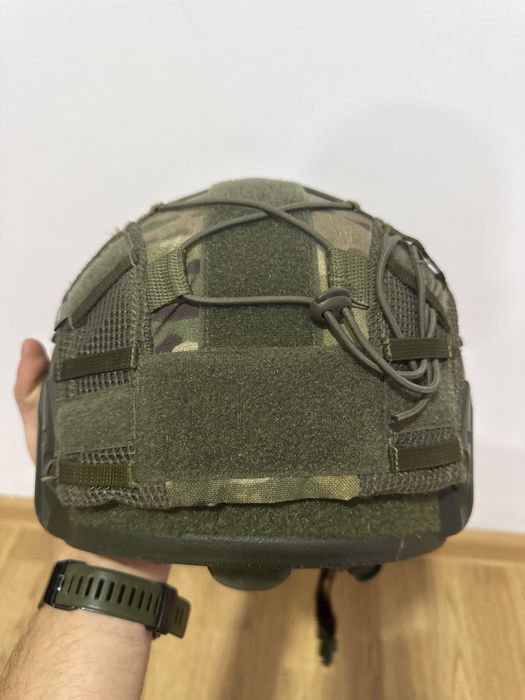 Продам шолом fast з кавером