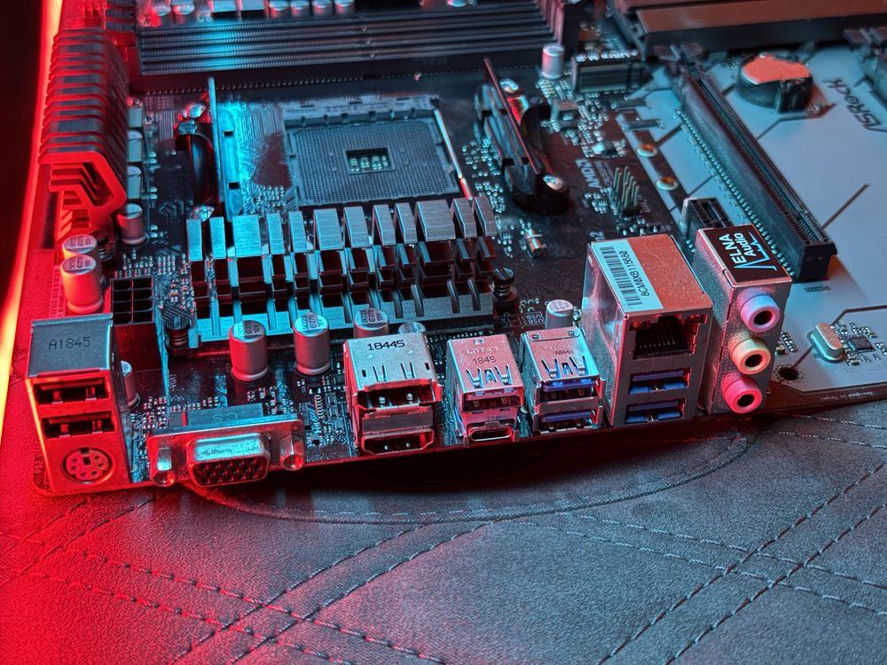 AM4 Материнская Плата AsRock B450 Pro4 + охлаждение AMD BOX