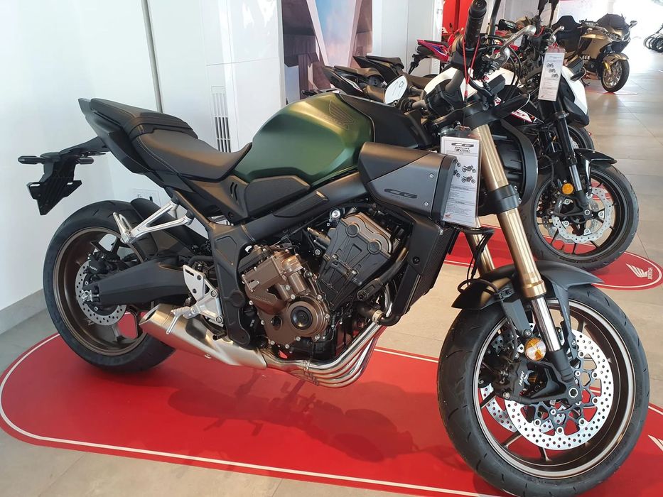Honda CB  650 R E-CLUTCH 0 KMS POR MATRICULAR