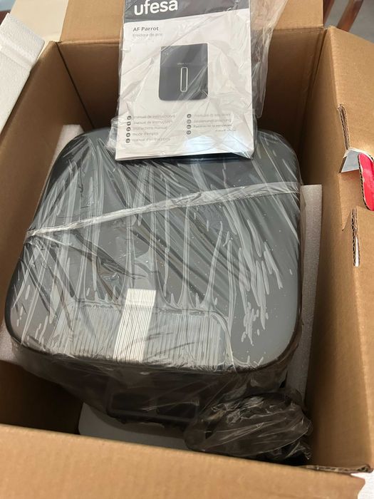 Air Fryer NOVA SELADA com plásticos Ufesa