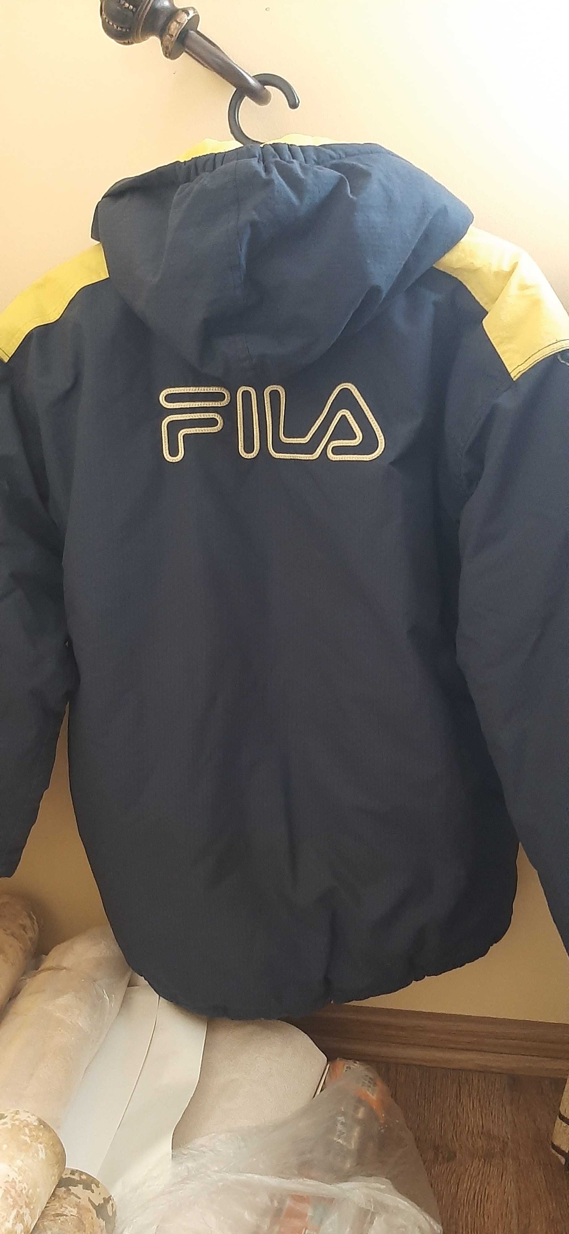 Продам куртку "Fila" на мальчика 11-13 лет