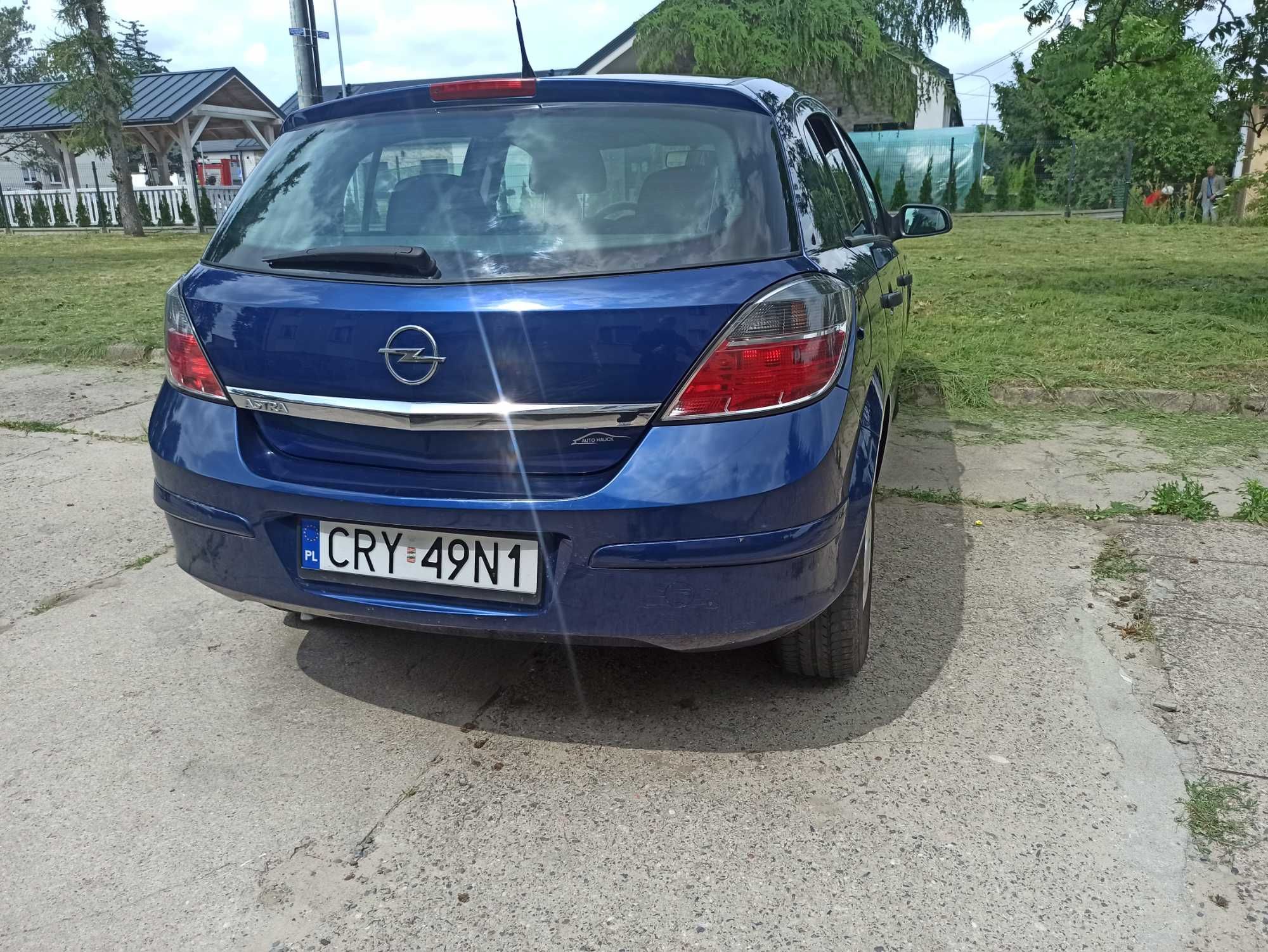 Astra h 1.6 115km