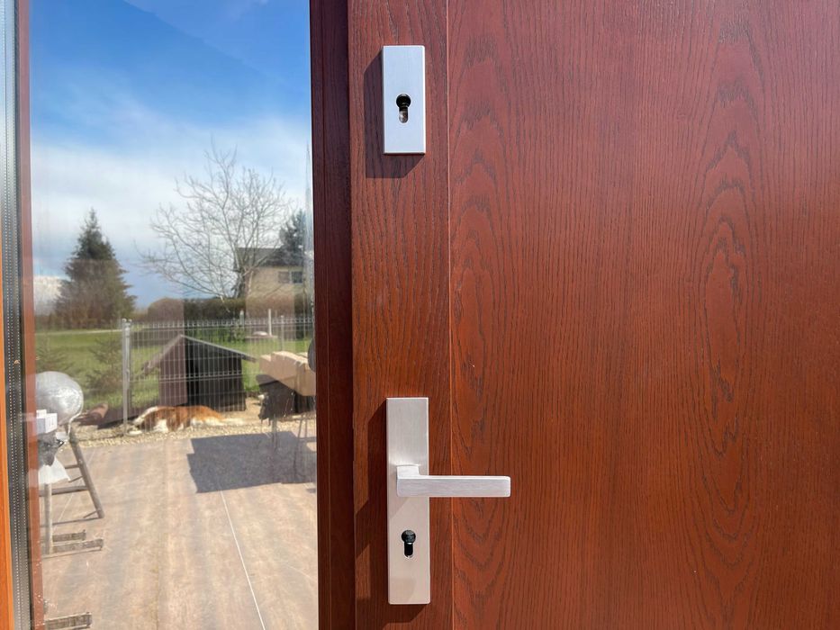 Drzwi zewnętrzne drewniane ocieplane z naświetlem MONTAŻ CAŁA POLSKA