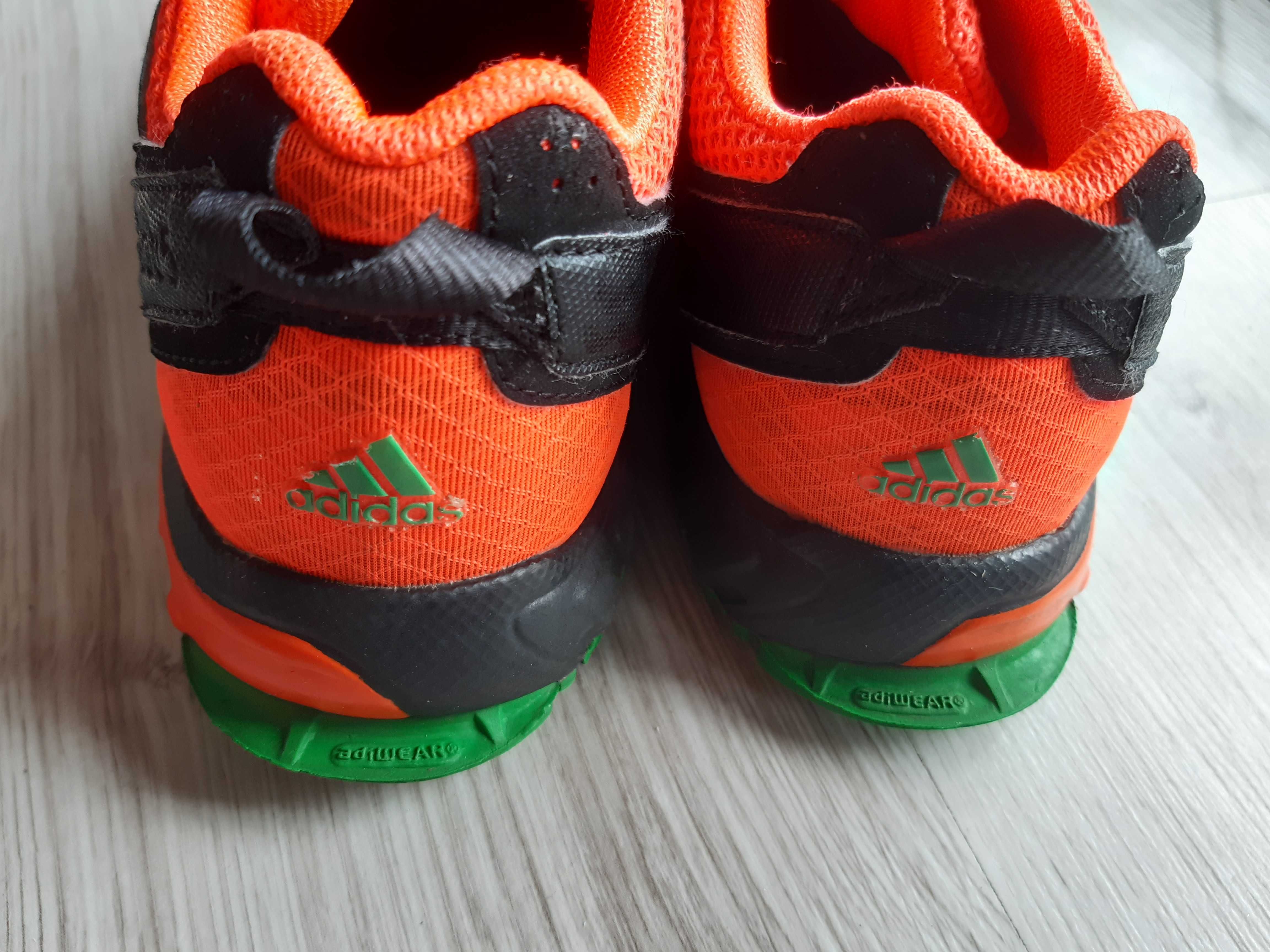 Buty chłopięce adidas roz. 33