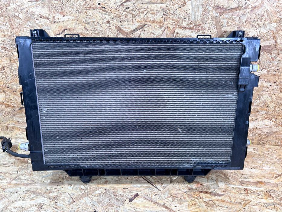 Jaguar I-pace X590 Передня панель, телевізор