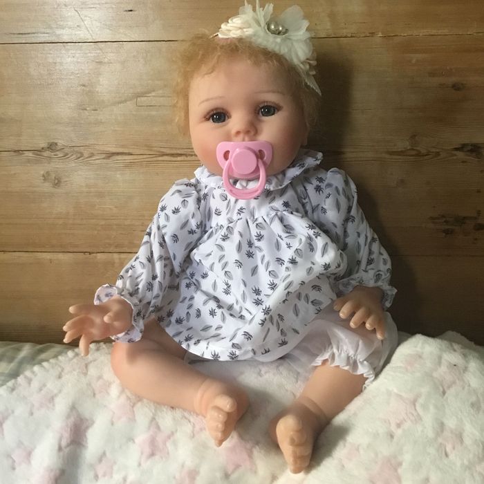 Boneca bebé reborn(artigos novos)