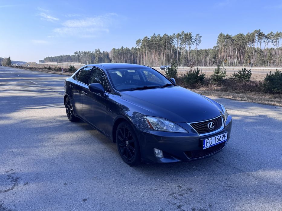 Lexus is250 208km bardzo ładny zadbany możliwa zamiana na stare auto