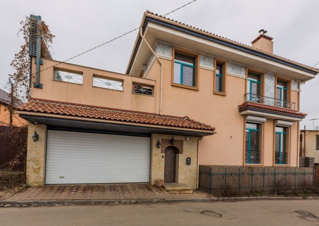 Продам дом(300м2)с авторским ремонтом в 10 мин от центра Киева