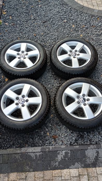 Koła zimowe 205/55R16 VW/skoda/seat 16x6.5J, 5x112, pirelli 2022r 8.5m