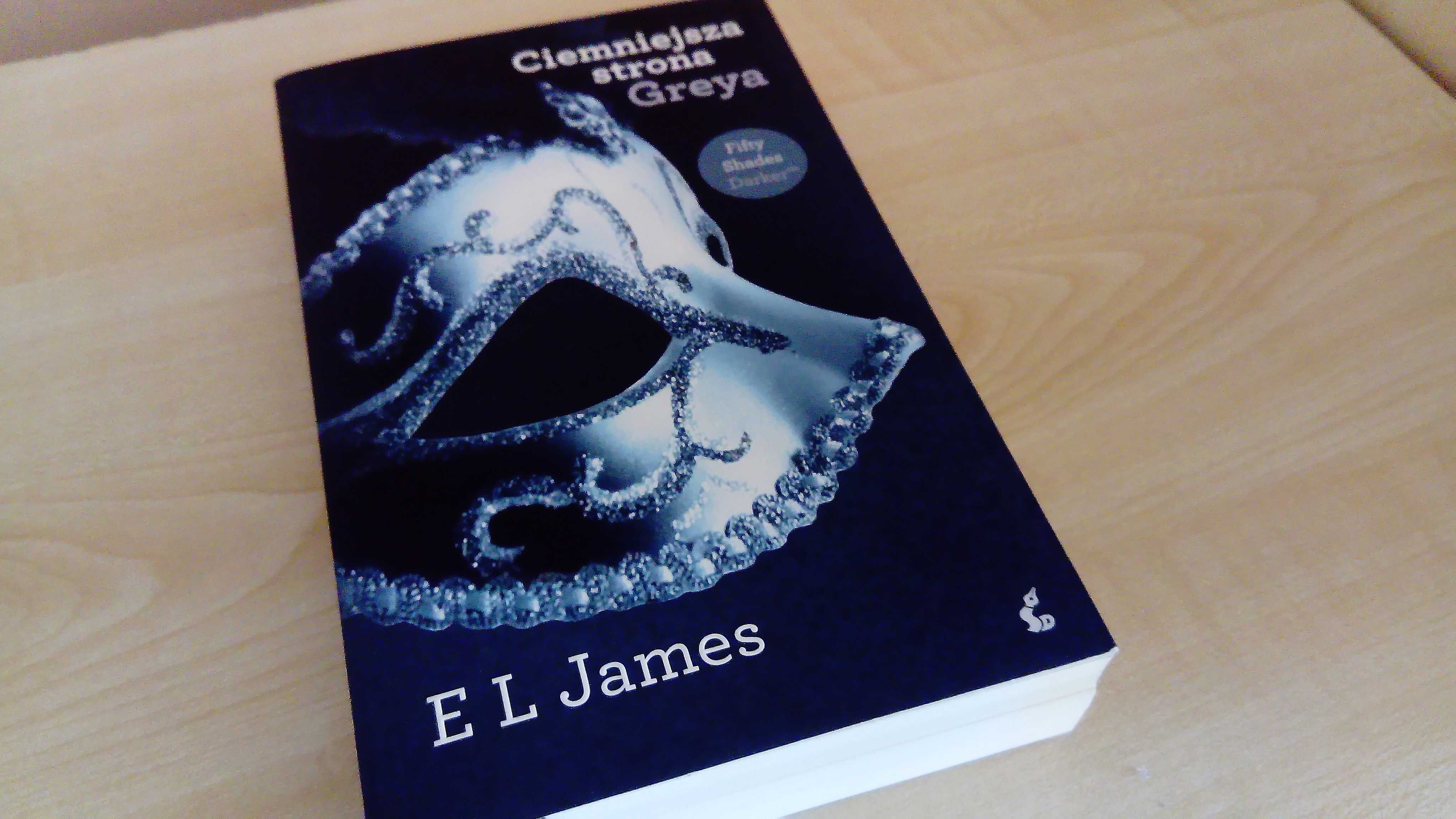 E L James "Ciemniejsza strona Greya"