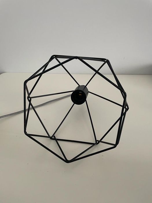 Lampa sufitowa czarna