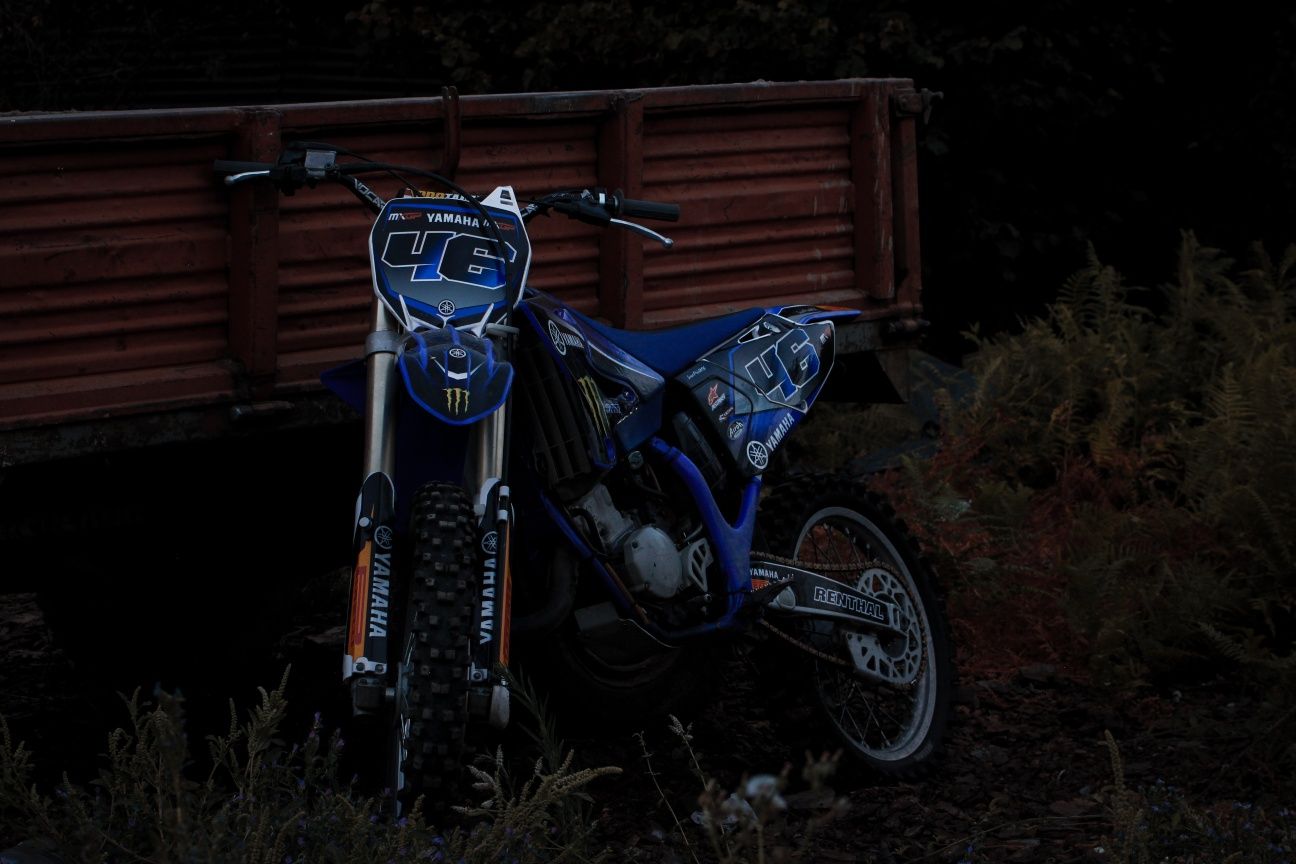 Yamaha yz 125 com extras
