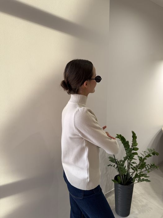 Молочна трикотажна кофта Solmar, котонова, з комірцем, базова, xs-s