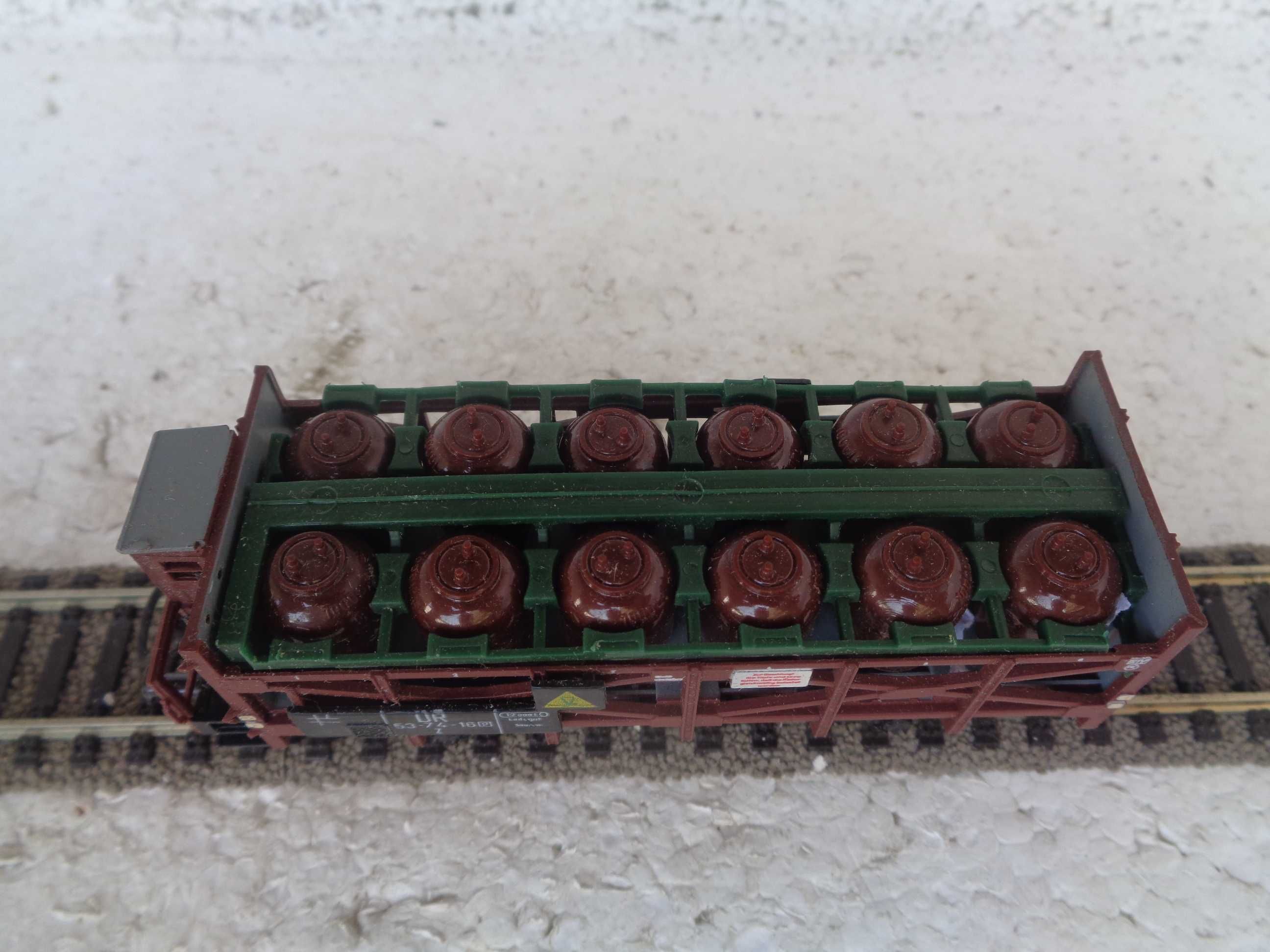 1:87 PIKO carruagem comboio mercadorias porta pipas