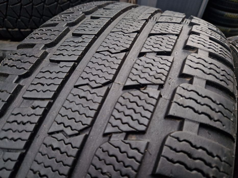 235/50R18 Kumho I Zen KW27 Зима склад шини резина покрышки
