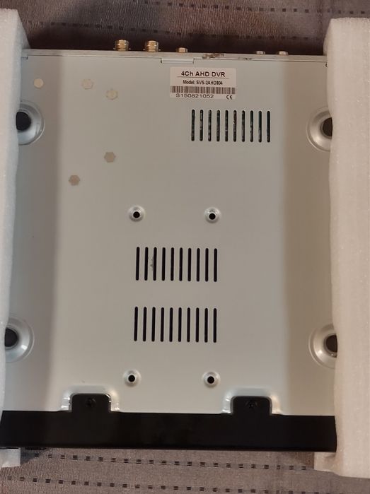 Регистратор домашний SVS SVS-2AHD804 для AHD + IP камер