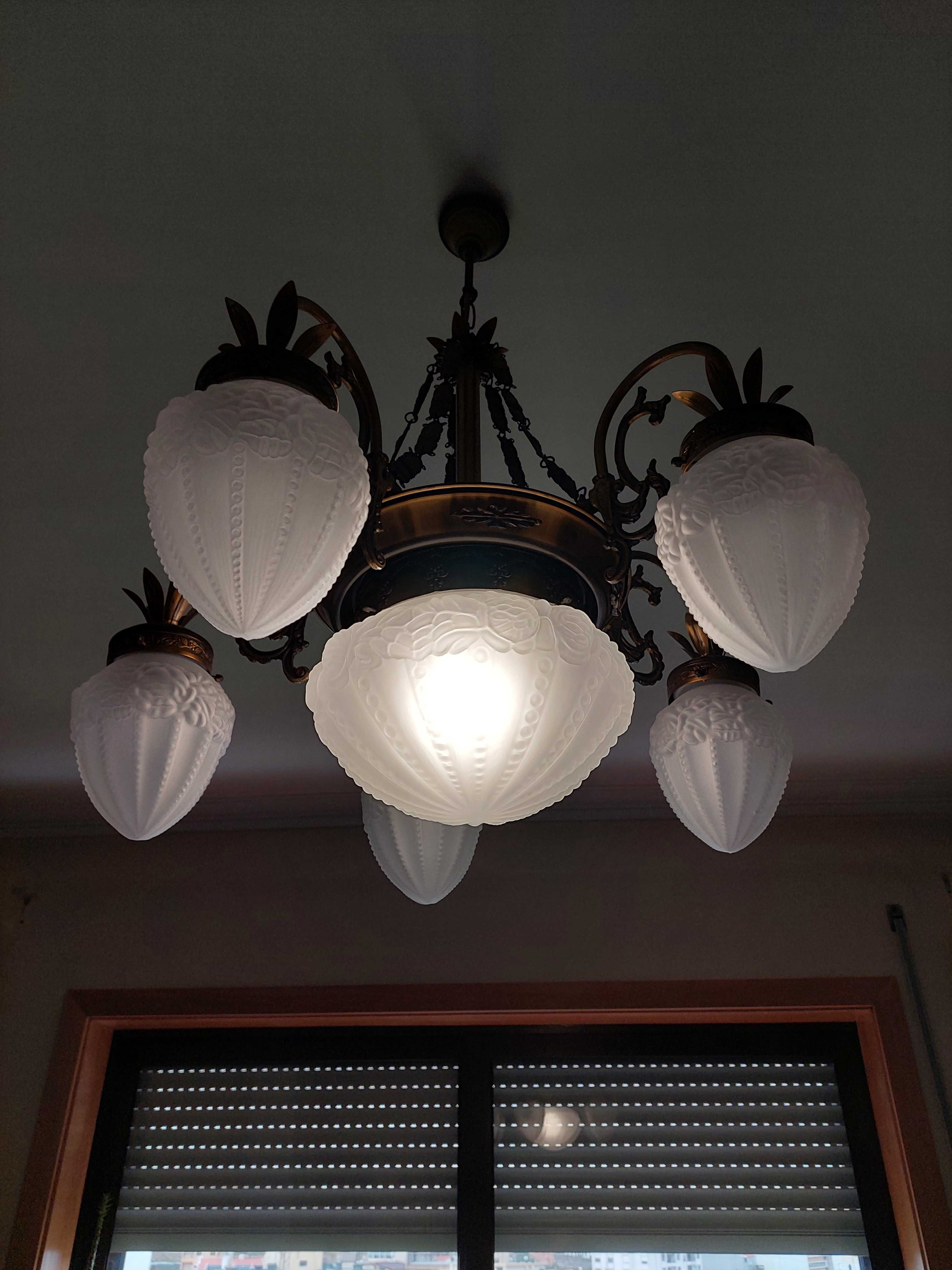 Candeieiro de teto para sala e apliques