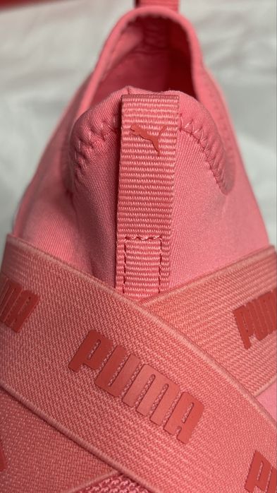 Кросівки жіночі puma wired run slip-on ps  рожевого кольору