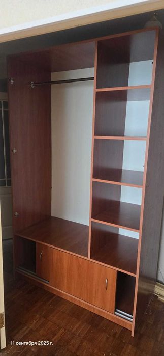 Шафа з тумбою в вітальню 3000