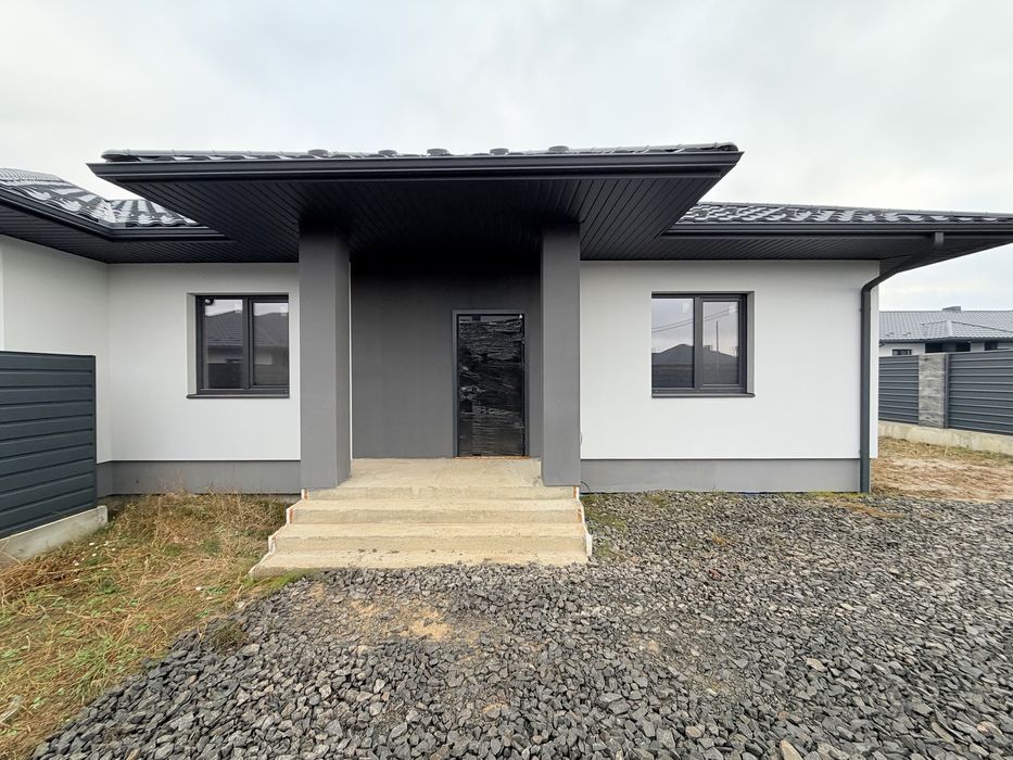 Продаж дуплексу в ТОПовій комплектації у с. Струмівка