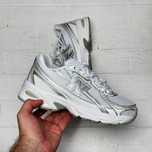 Жіночі кросівки new balance 740