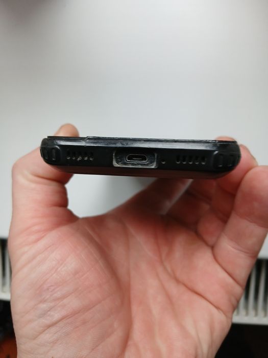 Продам захищений телефон Blackview