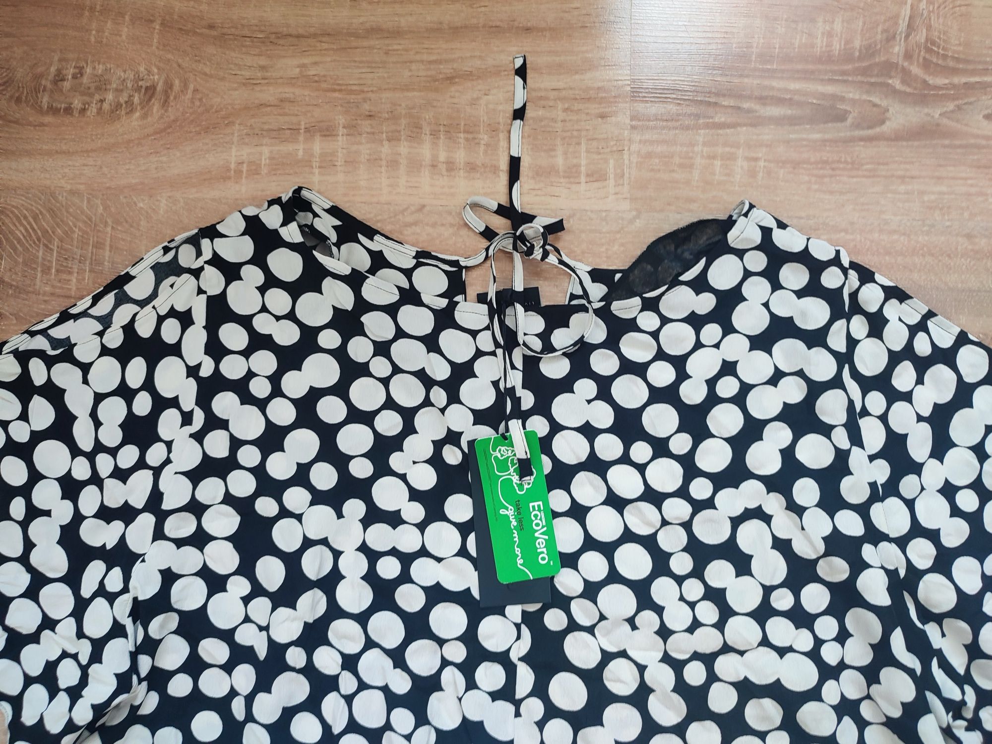 Sukienka z wiskozy w kroki plus size