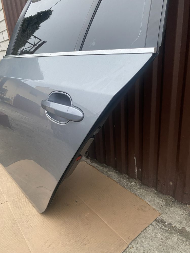 Drzwi lewe lewy tył e61 przedlift silbergrau a08
