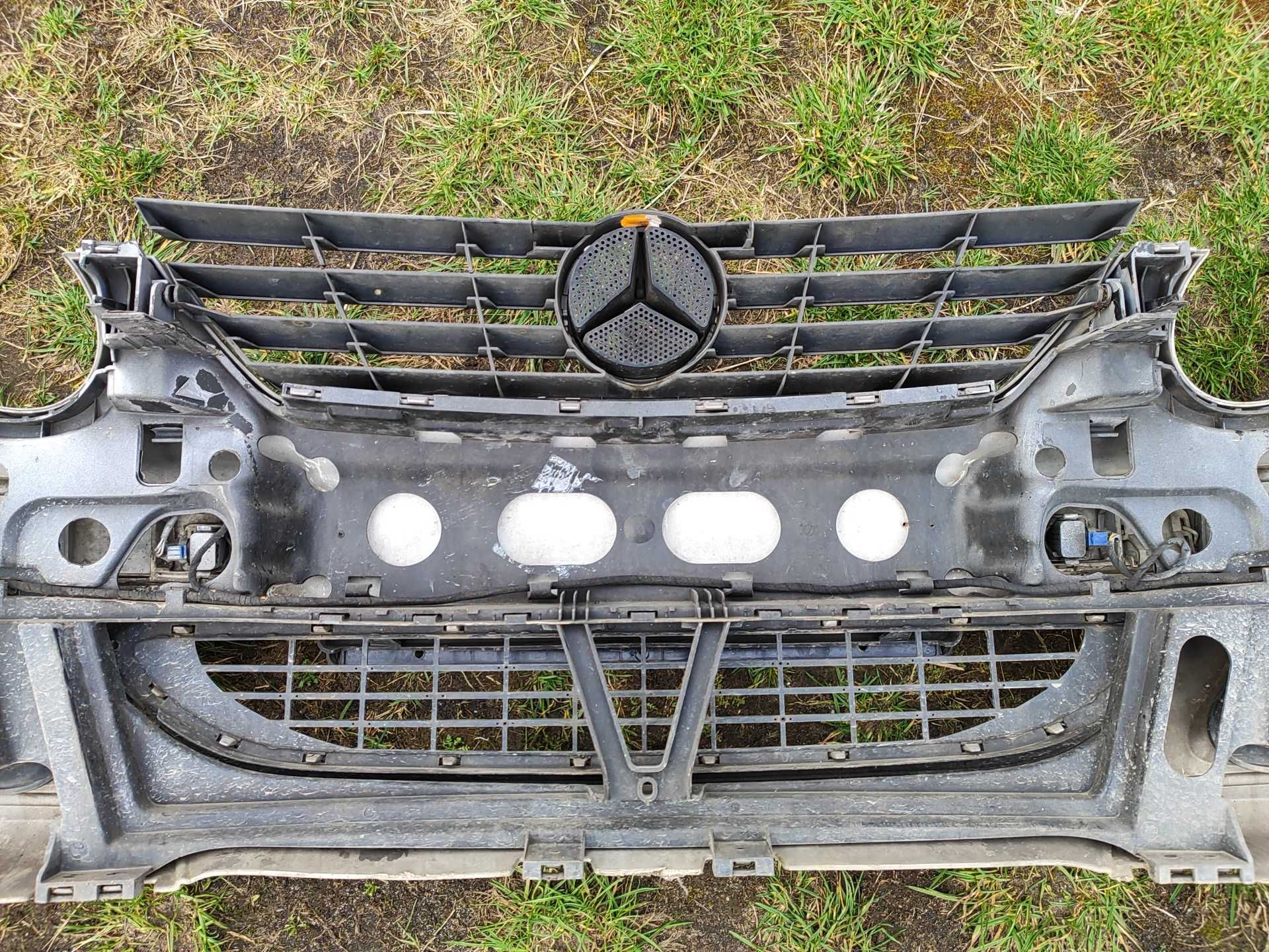 MERCEDES W203 coupe SPORT lift 04- zderzak przód PDC C775 775 SREBNY