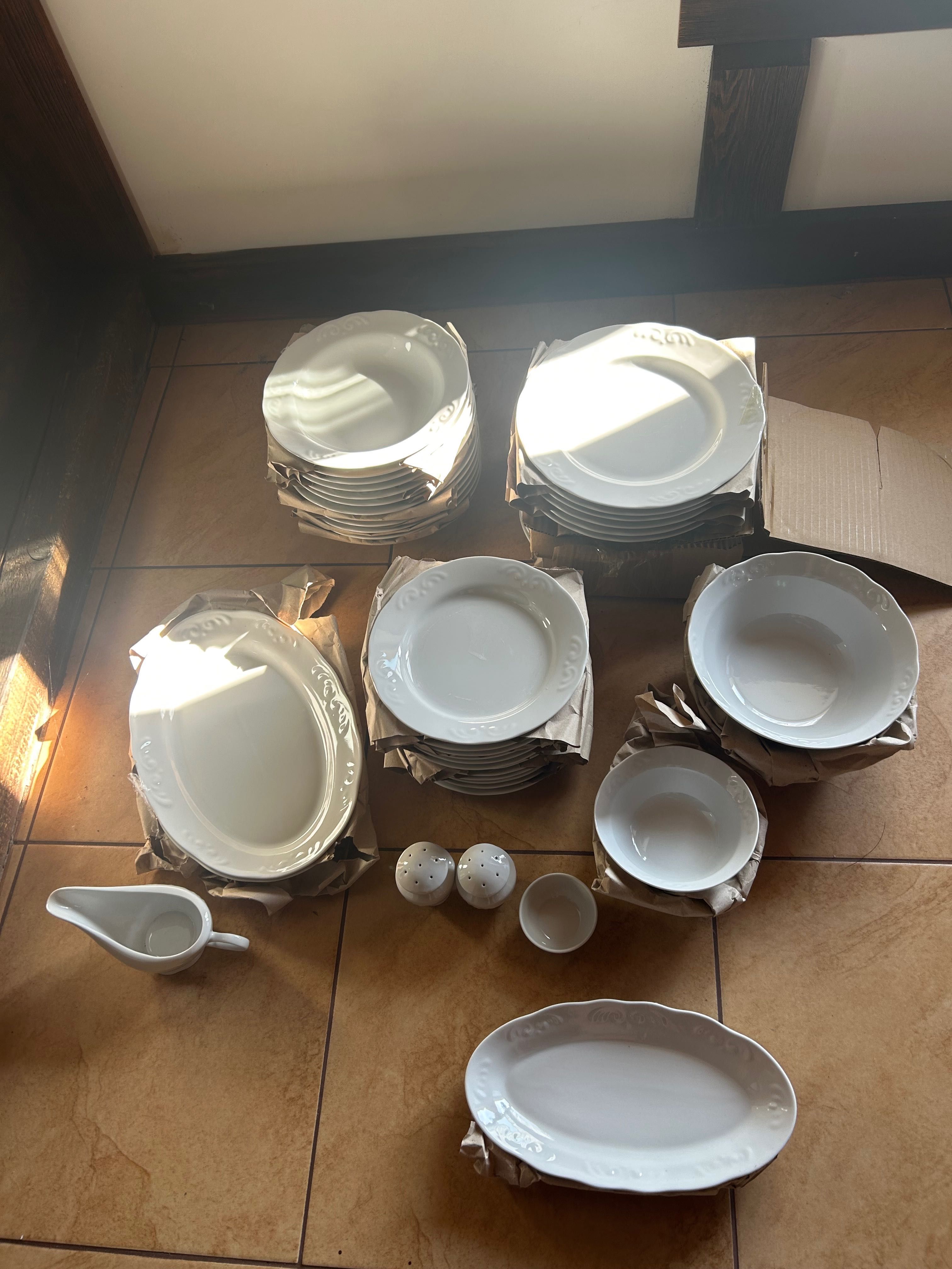 Serwis obiadowy dla 12 osób