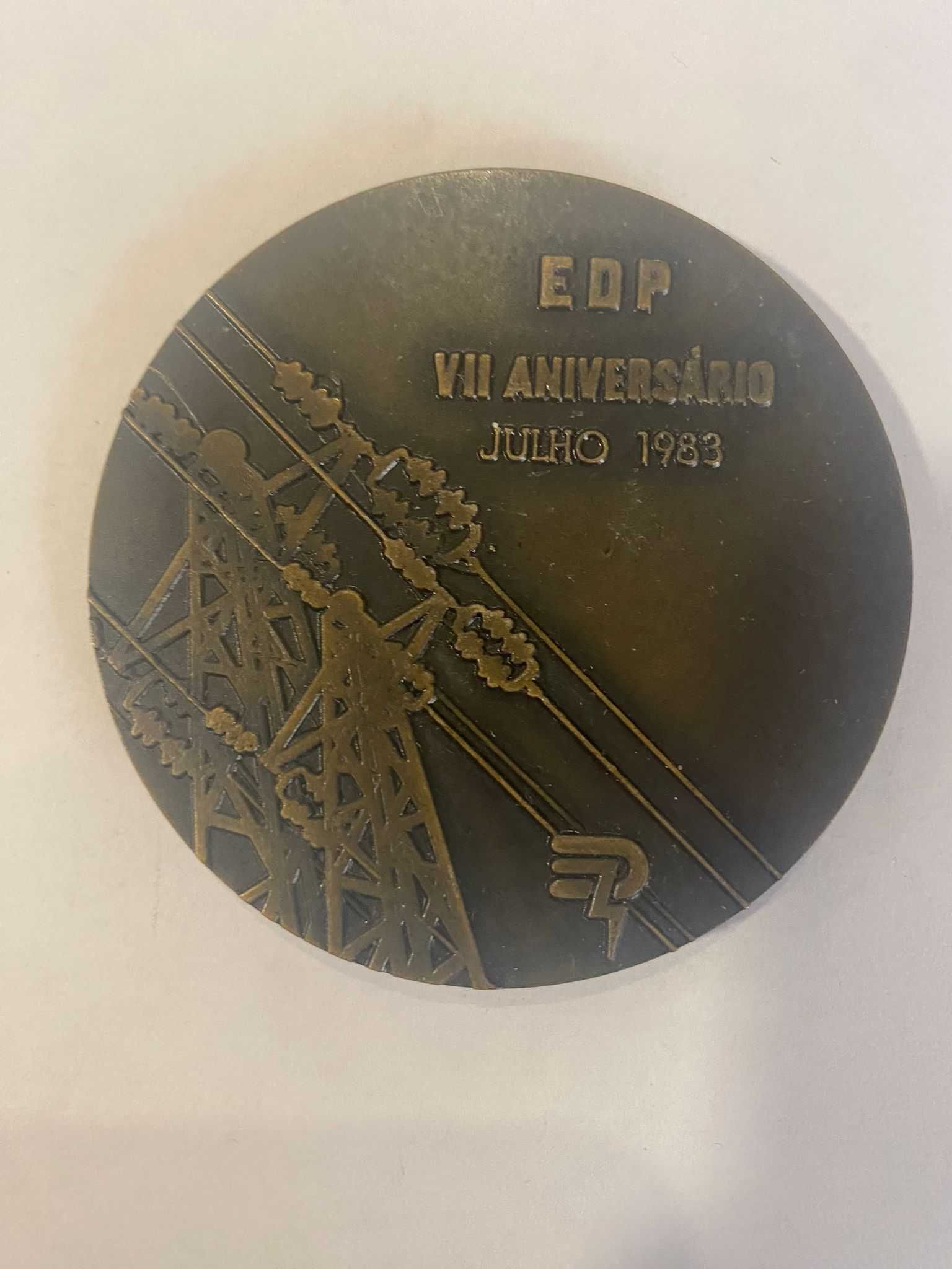 Medalhas comemorativas em brinze da EDP