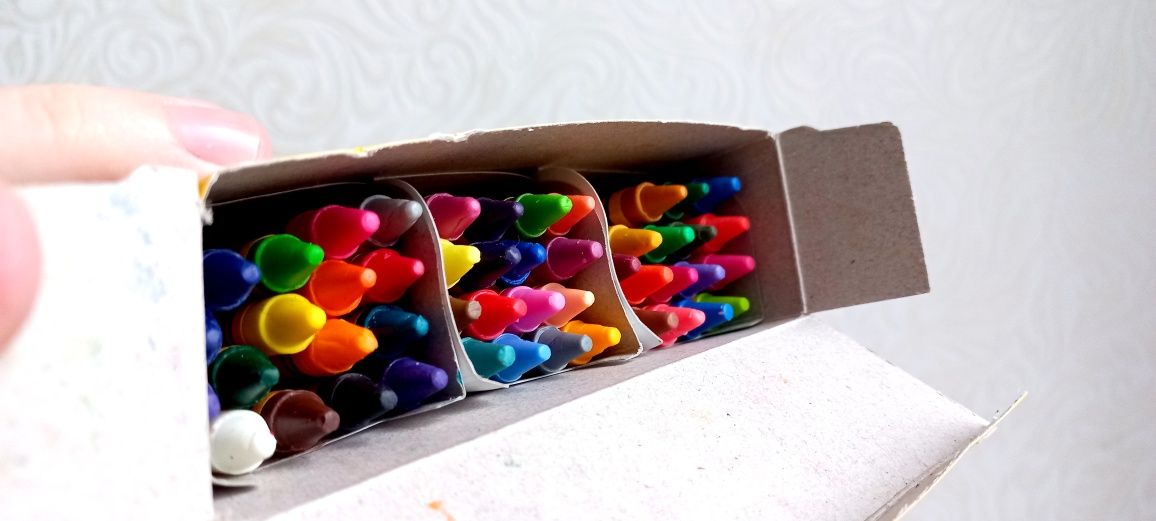 Crayons kольорові олівці воскові 48шт.НОВІ