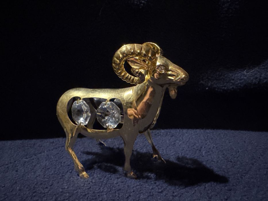 Złoty (24K) baran z kryształami Swarovskiego - idealny na prezent!