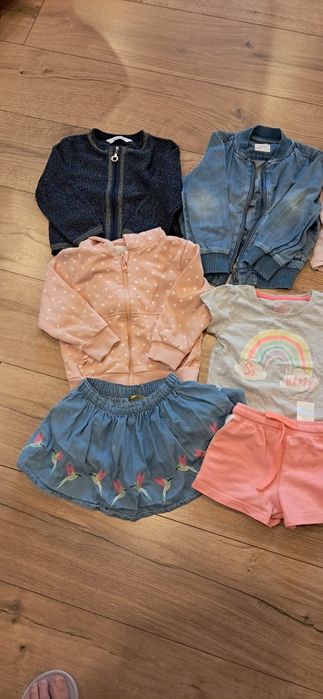 Sprzedam pakę aposnie, bluza, koszulka dla dziewczynki, rozmiar 92 (ze