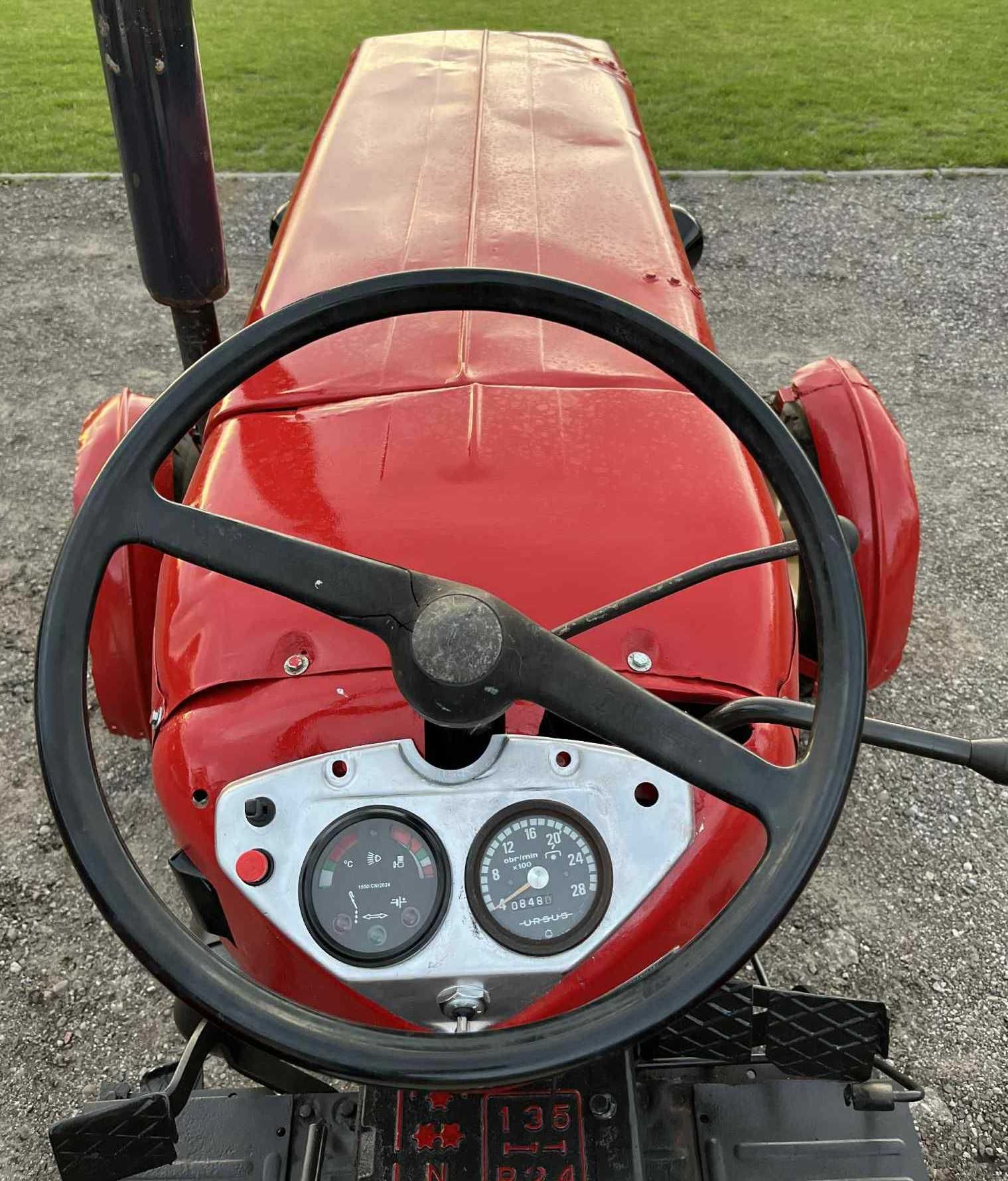 Ciągnik Ursus C 360 z  1984 roku