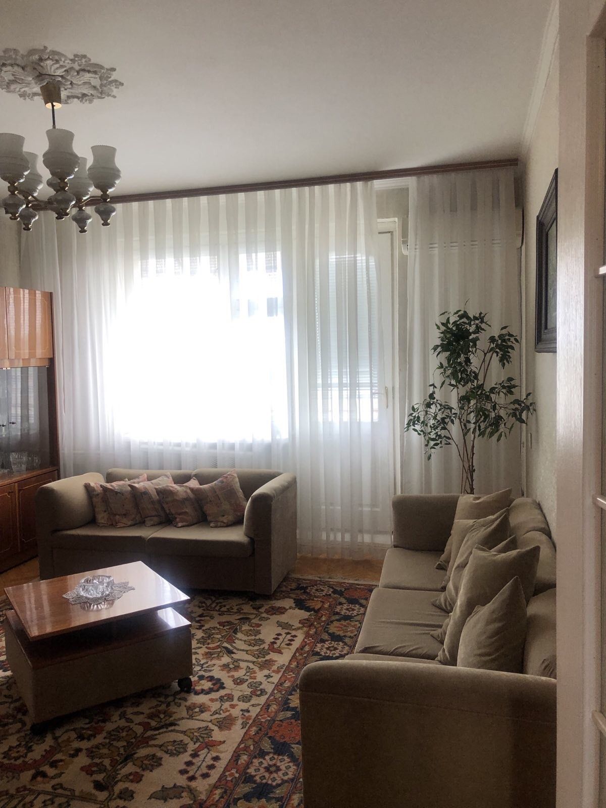 3-х кімн. Кварт. Вул Комарова 70 м кв. капремонт