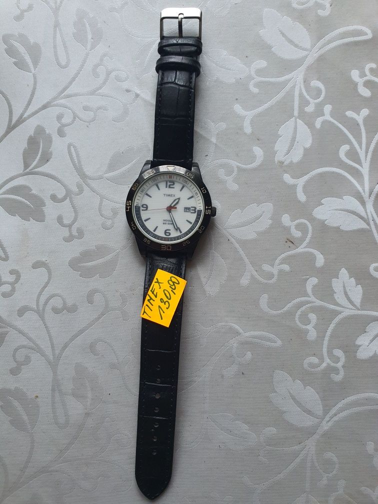 Zegarek męski Timex.