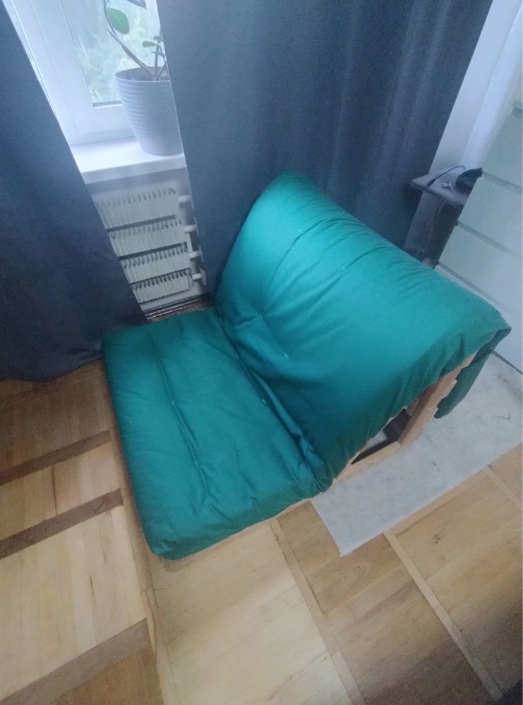 Розкладне ліжко з матрасом