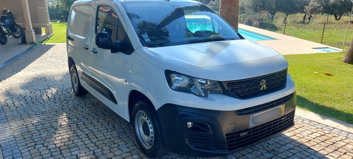 Peugeot Partner 1.6 BlueHDi 100 - Nacional, Revisões na Marca, 3 Lugar