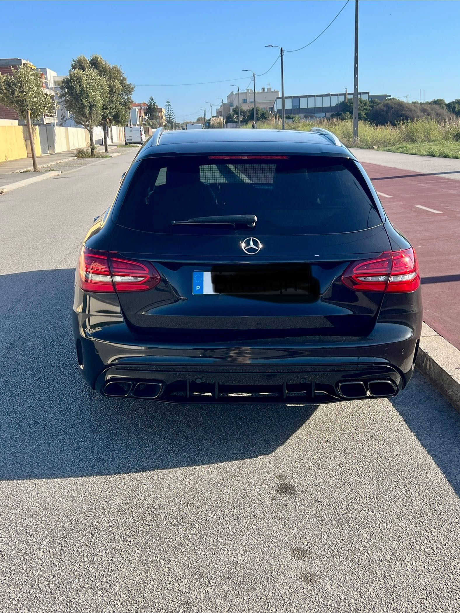 Vendo Mercedes 220 C AMG