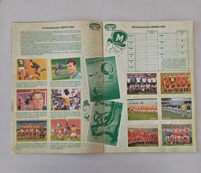Caderneta de cromos Espanha 1982, "Futbol en Accion", completa