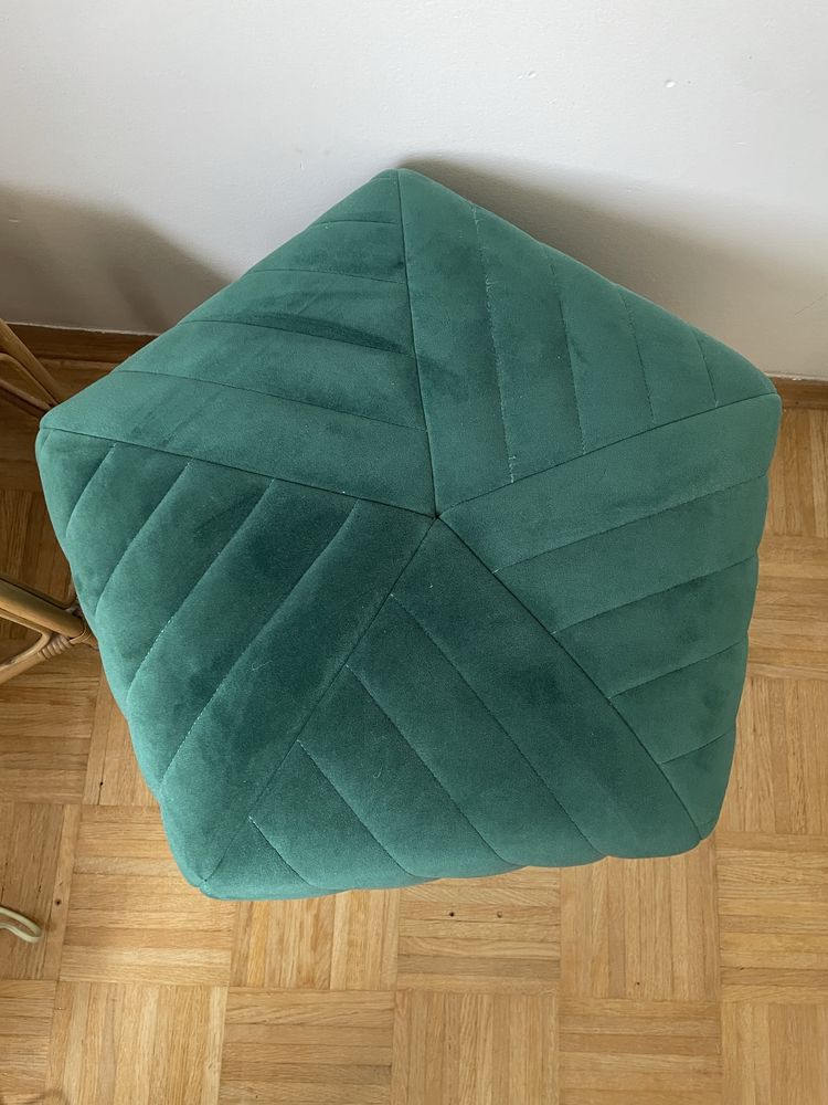Zielona mala pufa puf welurowa puff loft stołek velvet